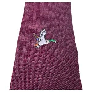 Vatina Hand Woven Pure Virgin‎ Wool Burgundy Duck Necktie vintage